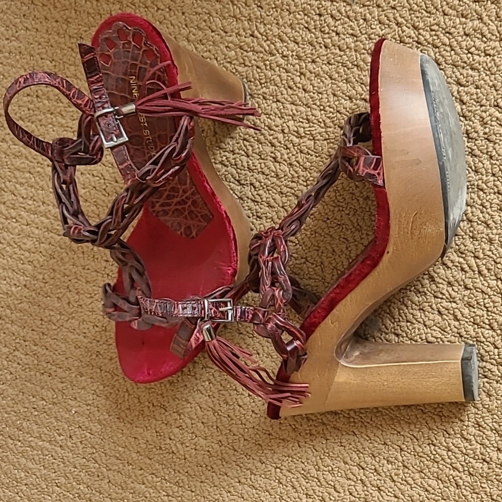 Leather burgundy red Nine West tassel heels 7M